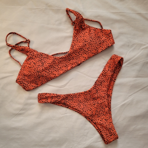 ZAFUL Scoop High Leg Bikini - Picture 1 of 3
